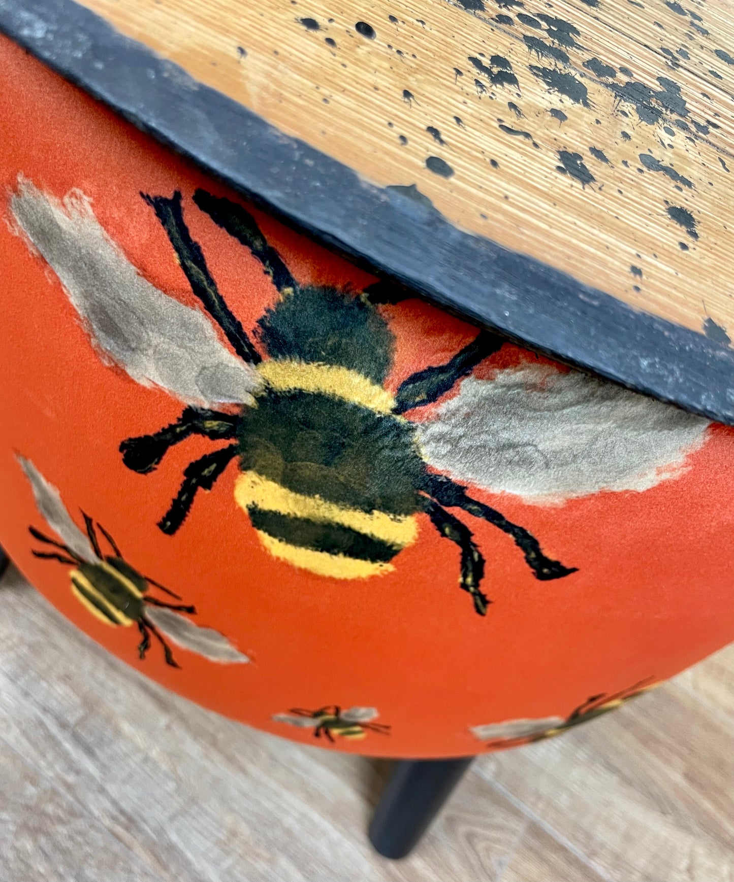 Buzzy Bee Velvet and Oak Whisky Barrel Top ‘Wee Dram’ Table